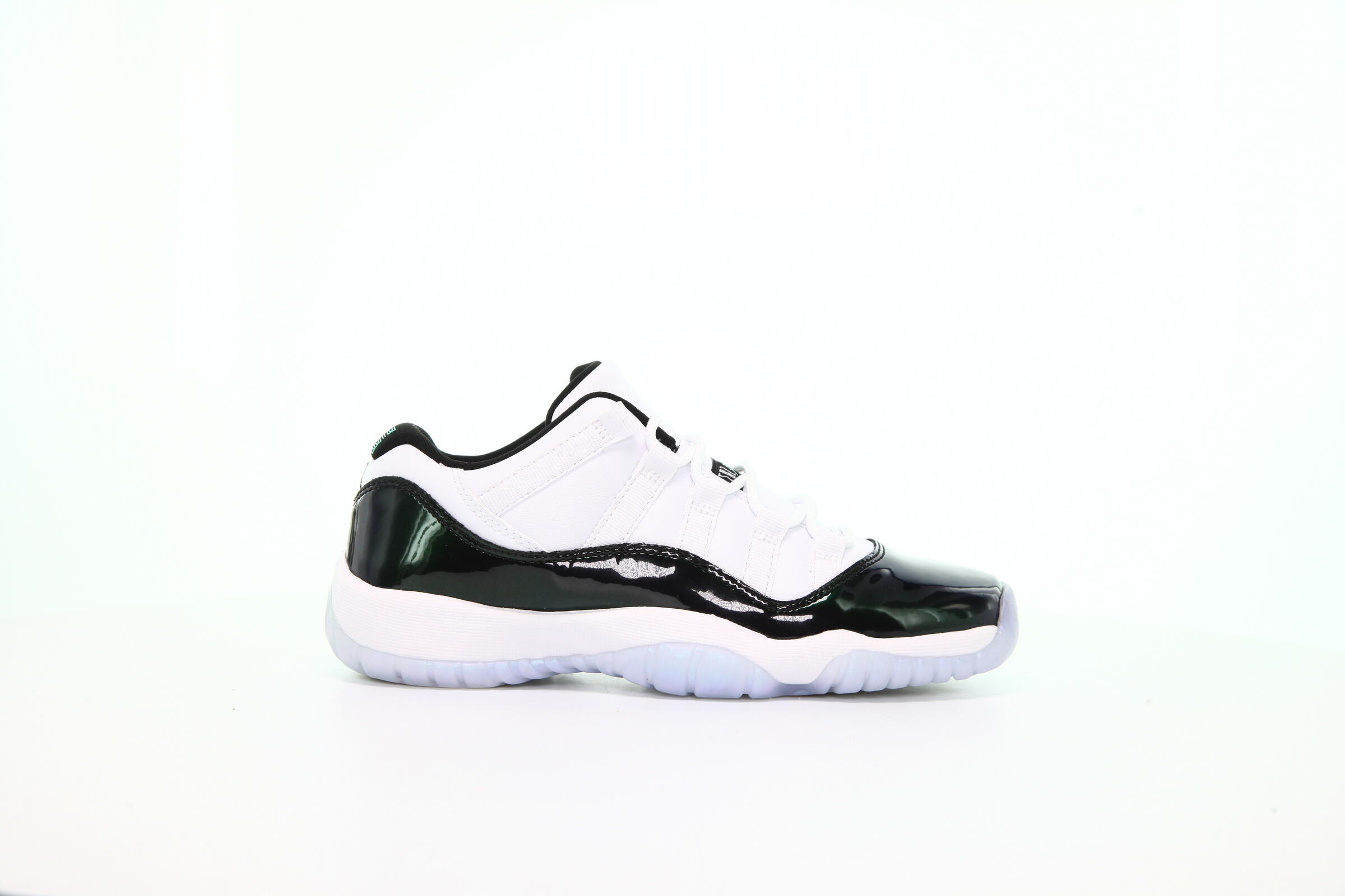 Jordan 11 low bg best sale